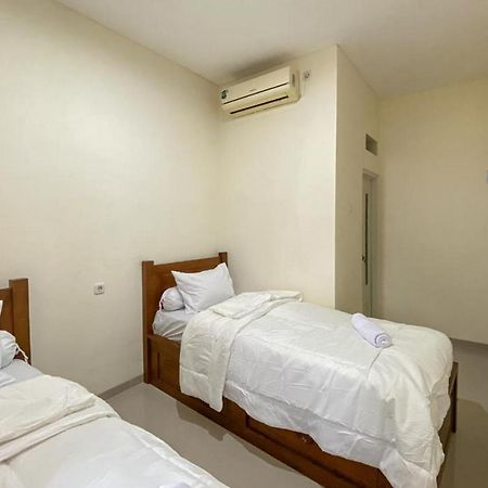 Nipa Guest House Near Universitas Widyagama Mitra Reddoorz Blimbing  Exterior foto