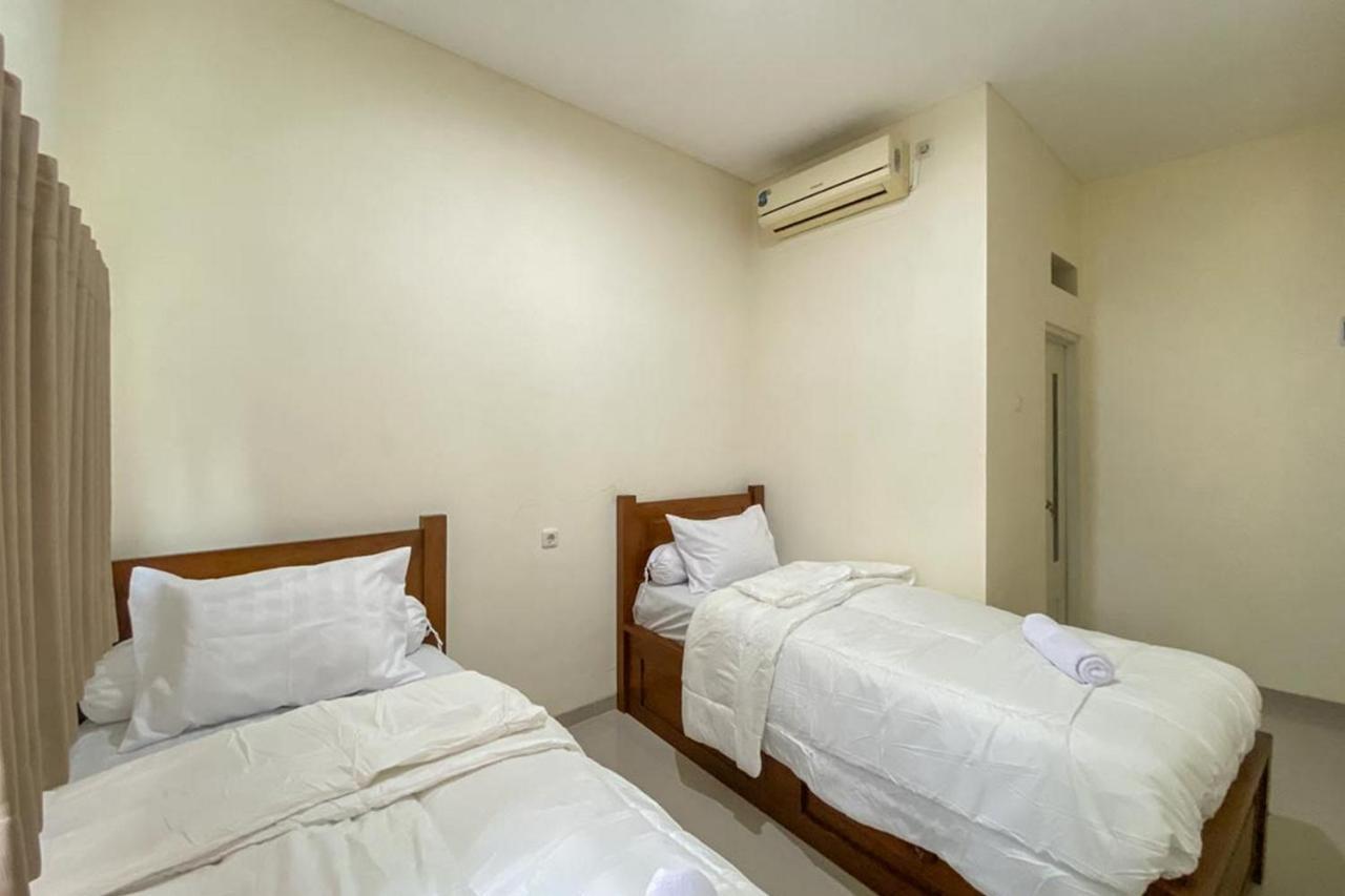 Nipa Guest House Near Universitas Widyagama Mitra Reddoorz Blimbing  Exterior foto