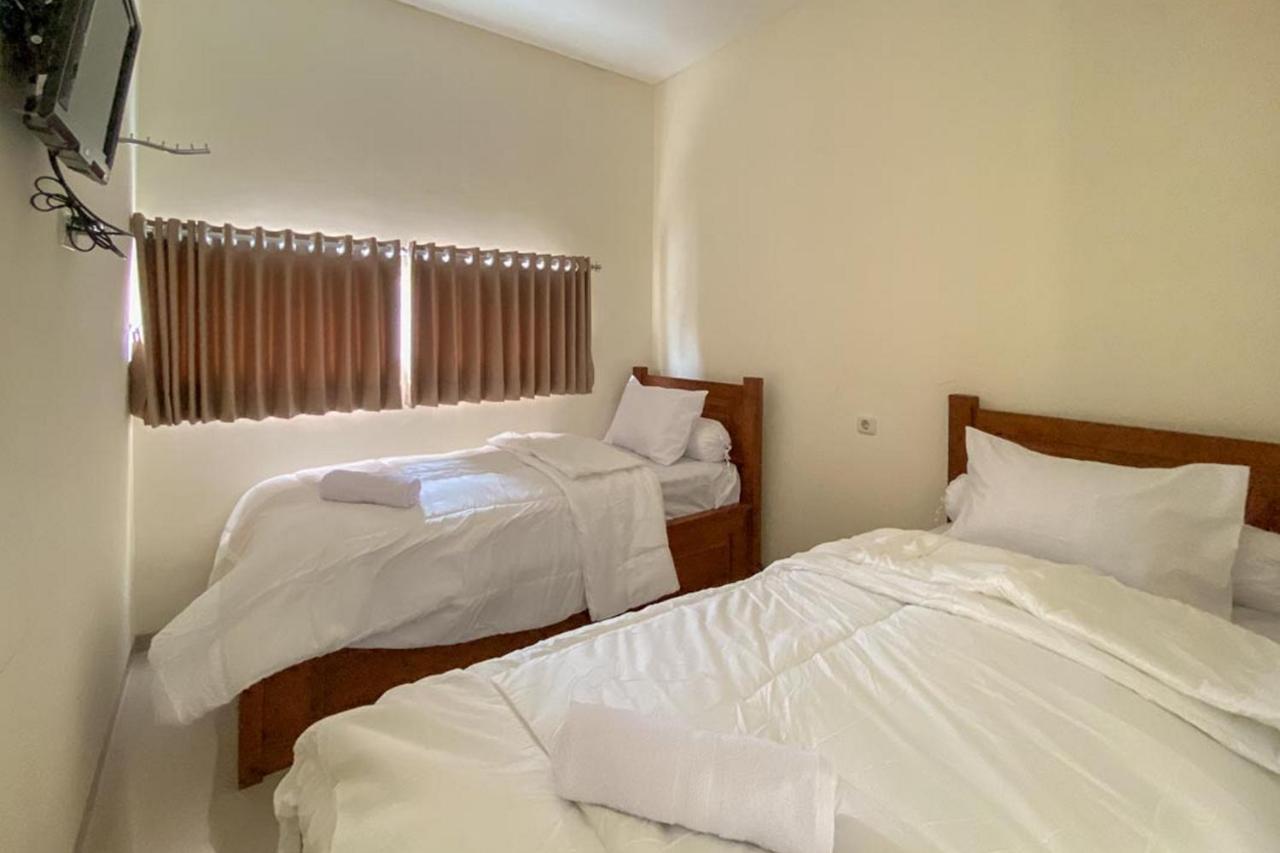 Nipa Guest House Near Universitas Widyagama Mitra Reddoorz Blimbing  Exterior foto